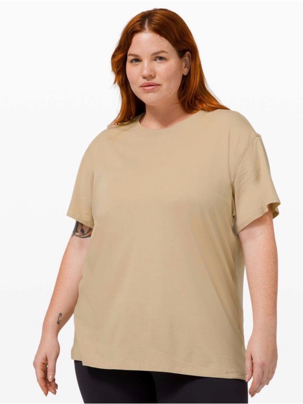 Lululemon All Yours Tee
Trench Size 4